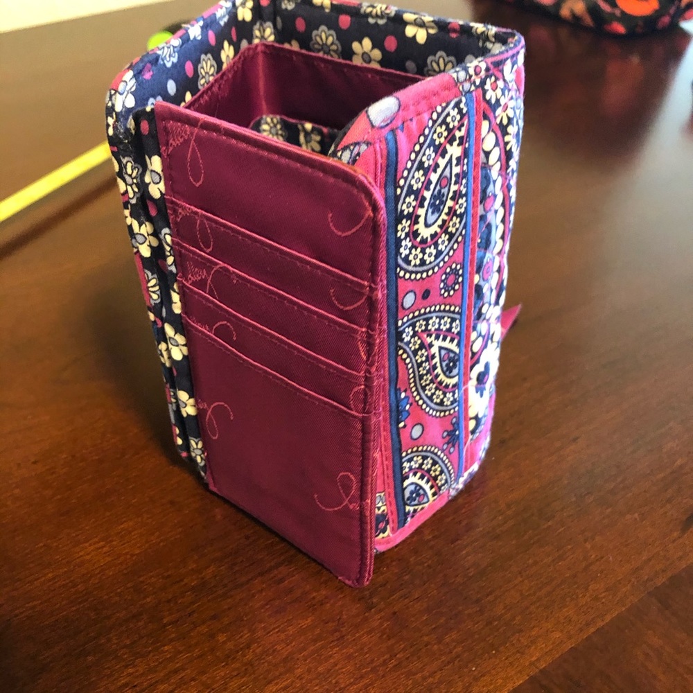 BOYSENBERRY VERA BRADLEY TRIFOLD WALLET NWOT - Picture 8 of 8